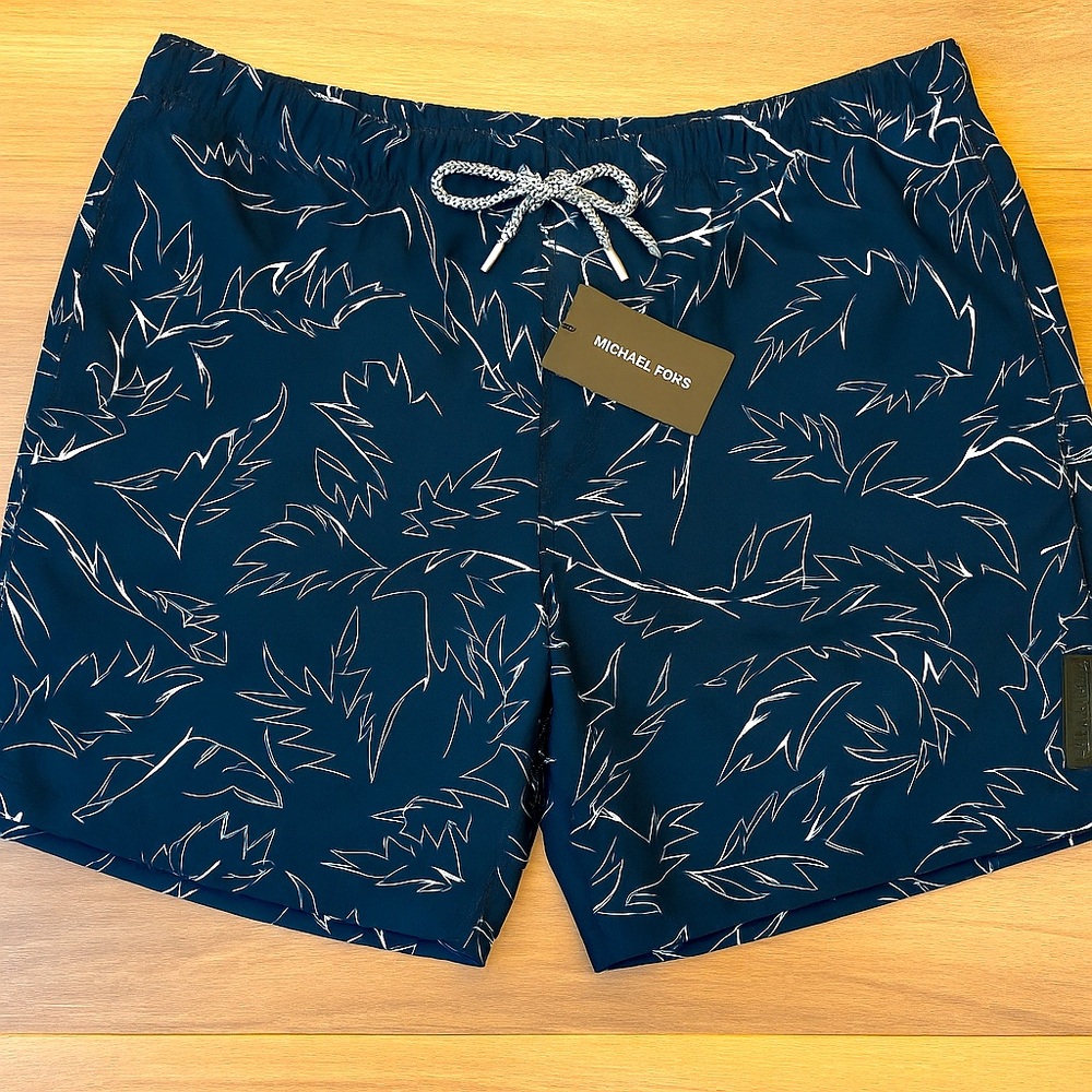 Michael Kors Men’s Swim Trunks NWT – Navy Palm Print – Size L – Retail $98